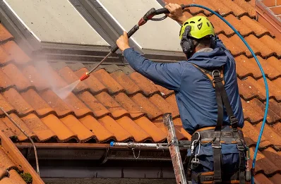 Démoussage et hydrofuge de toiture à Avaux